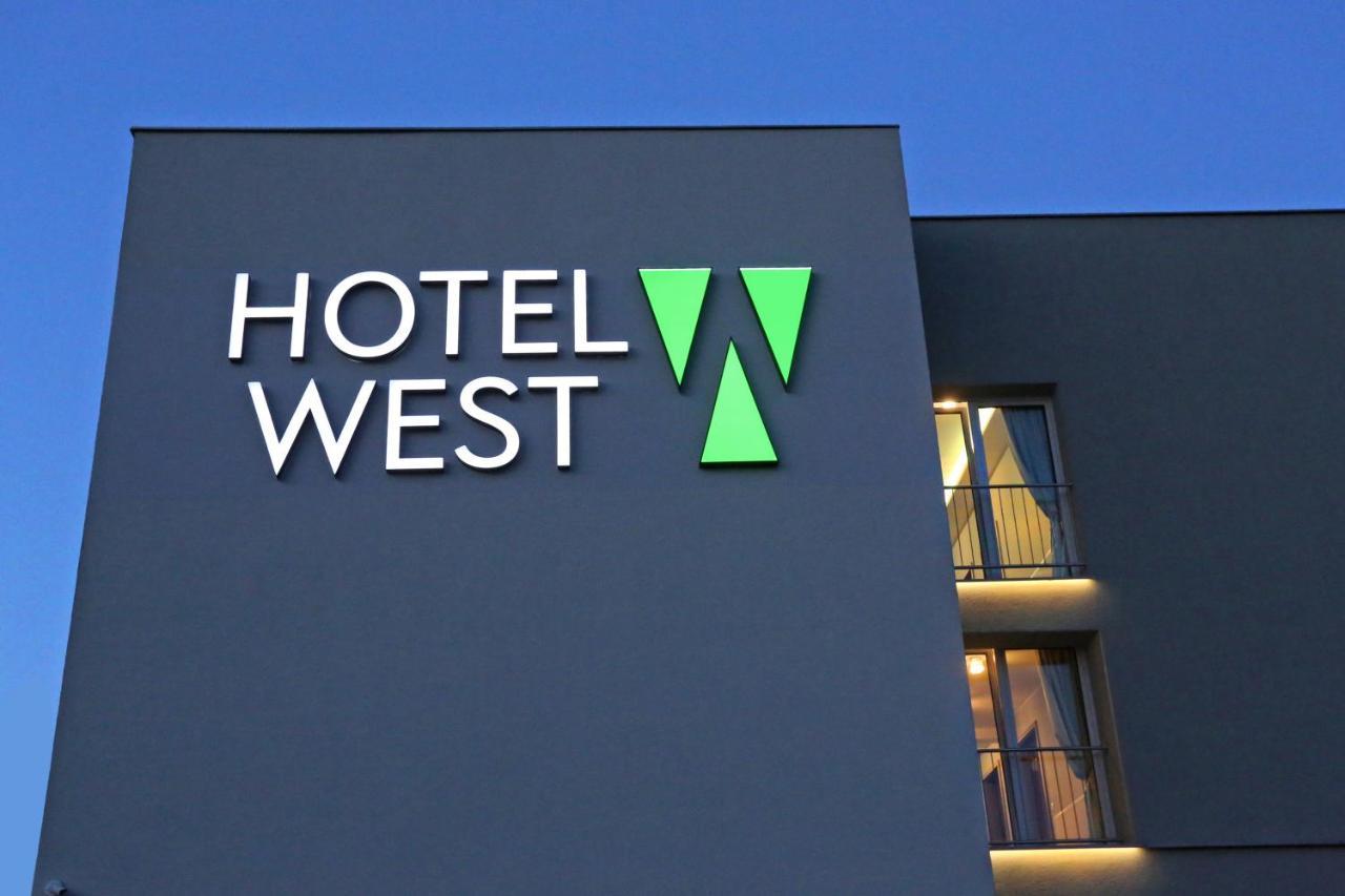 Poznan West Hotel - Airport Extérieur photo