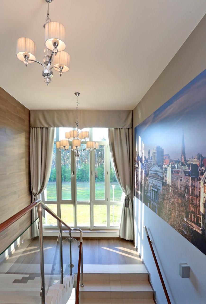 Poznan West Hotel - Airport Extérieur photo
